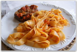 Tagliarini com Porpeta de Carne